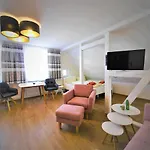 Zur Eiche 아파트