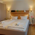 Zur Eiche 아파트